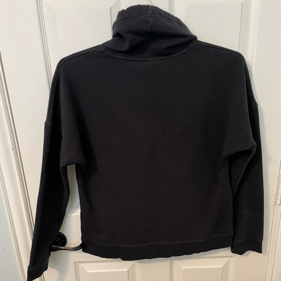 Under Armour turtleneck sweatshirt - Picture 2 of 2